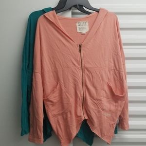 Set of 2 BillaBong zip-up hooded sweaters - Medium